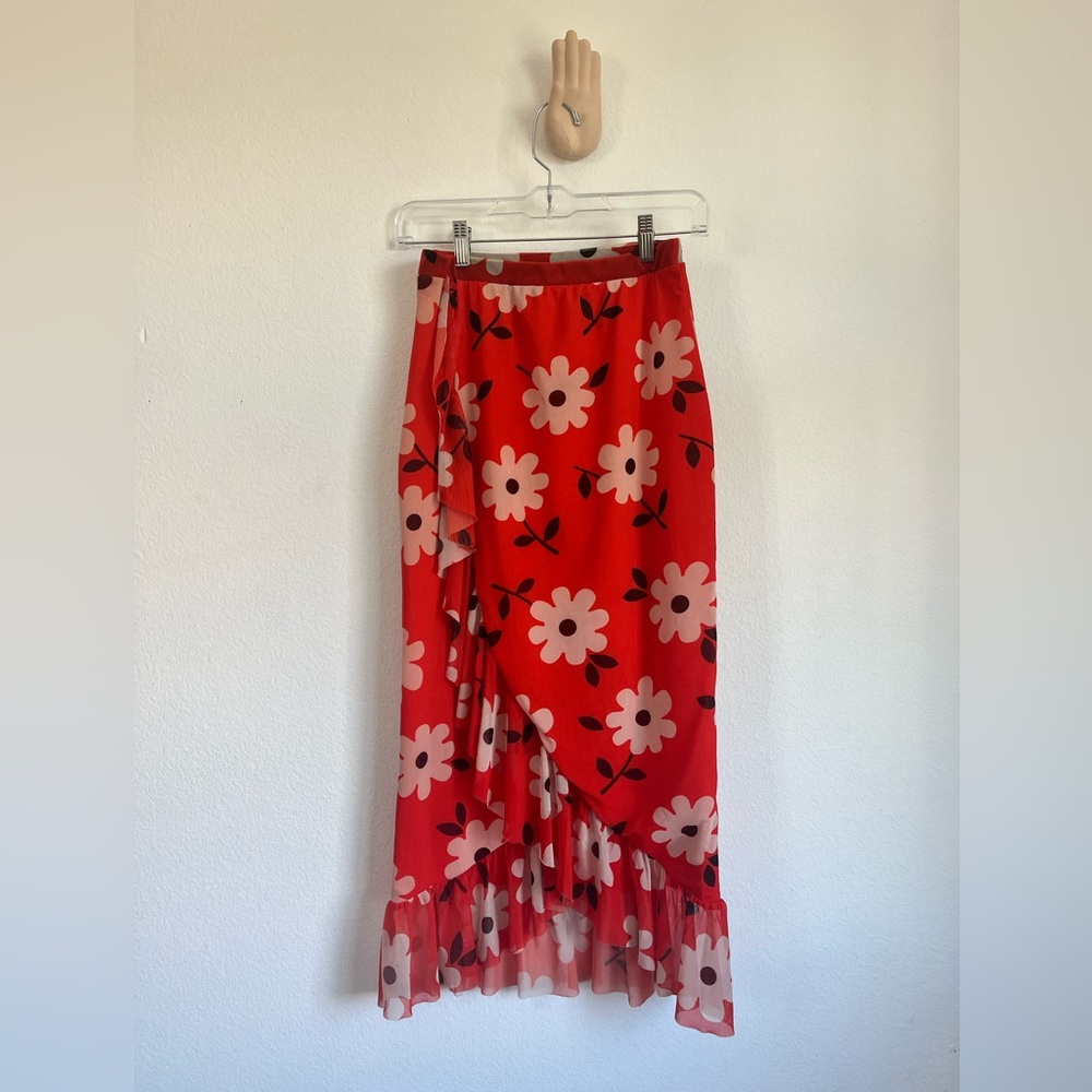 Retro floral ruffle red skirt ❣️
